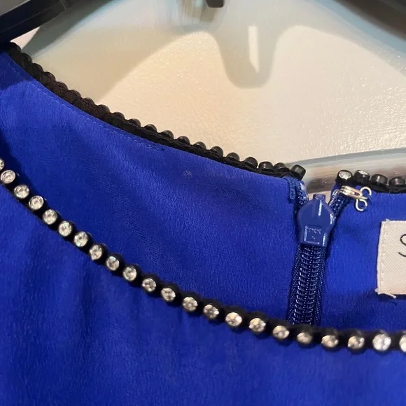 Vintage rhinestone scoop neck bright blue silk dress. Gorgeous color! - Picture 3 of 12